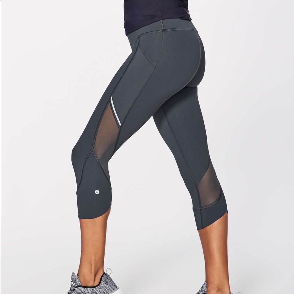 Lulu lemon home stretch crop 19”